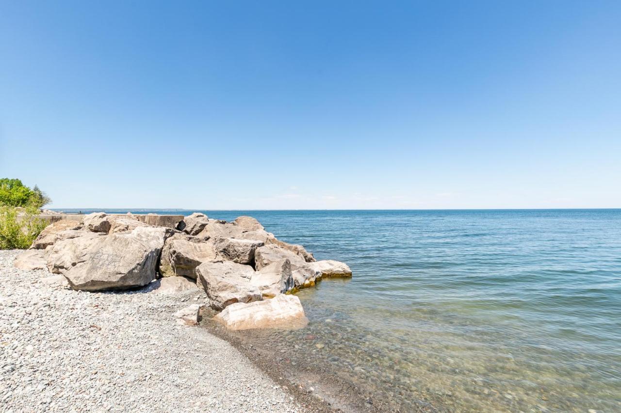 Modern Hamilton Homes Lake Ontario Shore By Globalstay Exterior foto