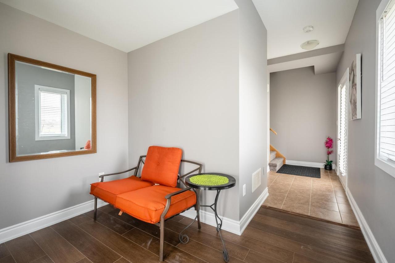 Modern Hamilton Homes Lake Ontario Shore By Globalstay Exterior foto