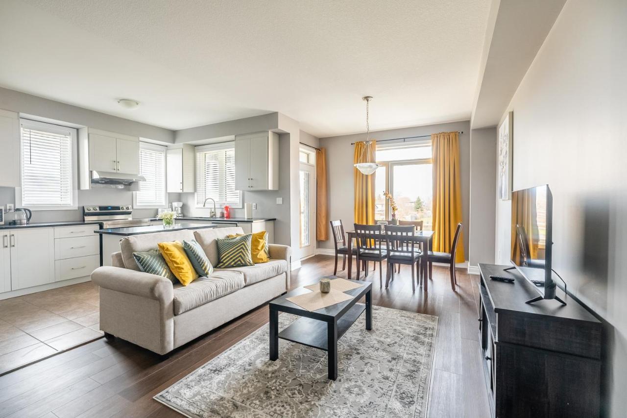 Modern Hamilton Homes Lake Ontario Shore By Globalstay Exterior foto
